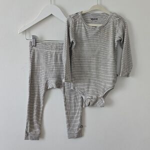Molo Black and White Striped Baby Outfit Sz 92 (2 US)